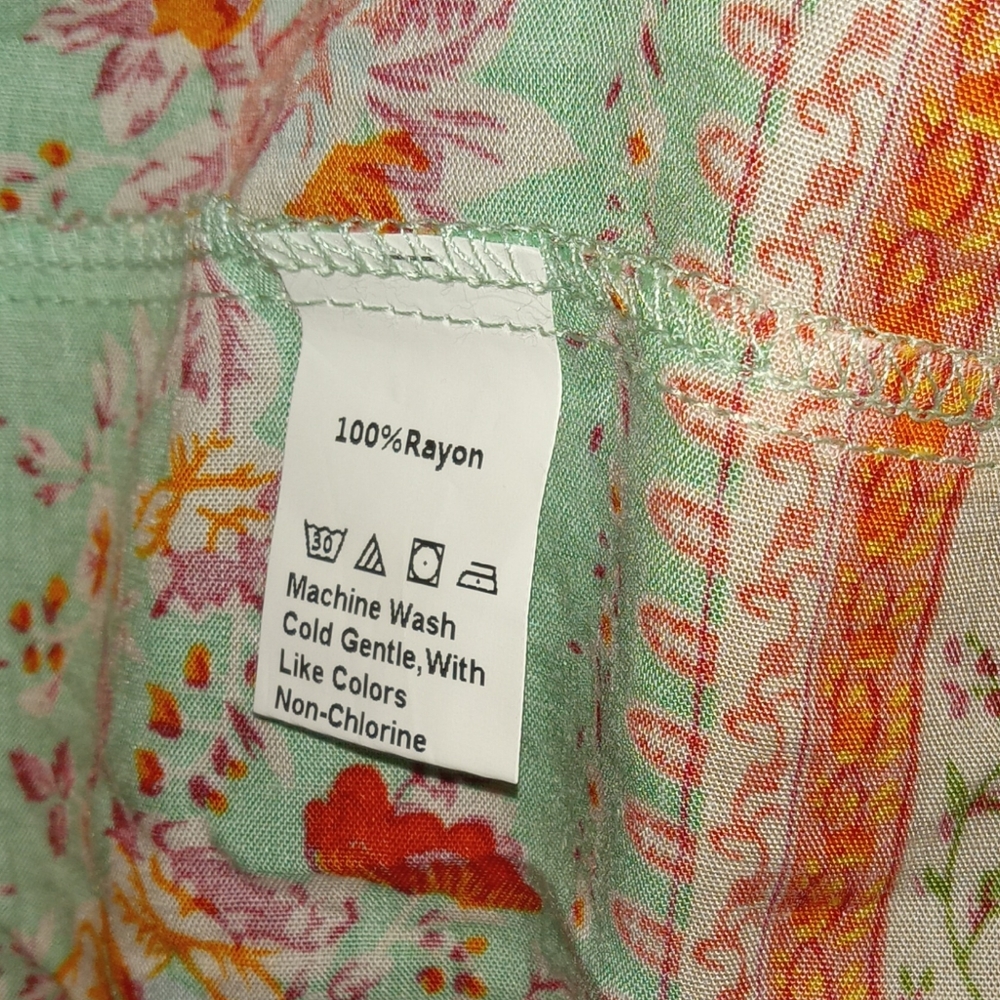 Beautiful Cottage Core Country Style Lightweight 100% Rayon Summer Dress - Picture 4 of 4